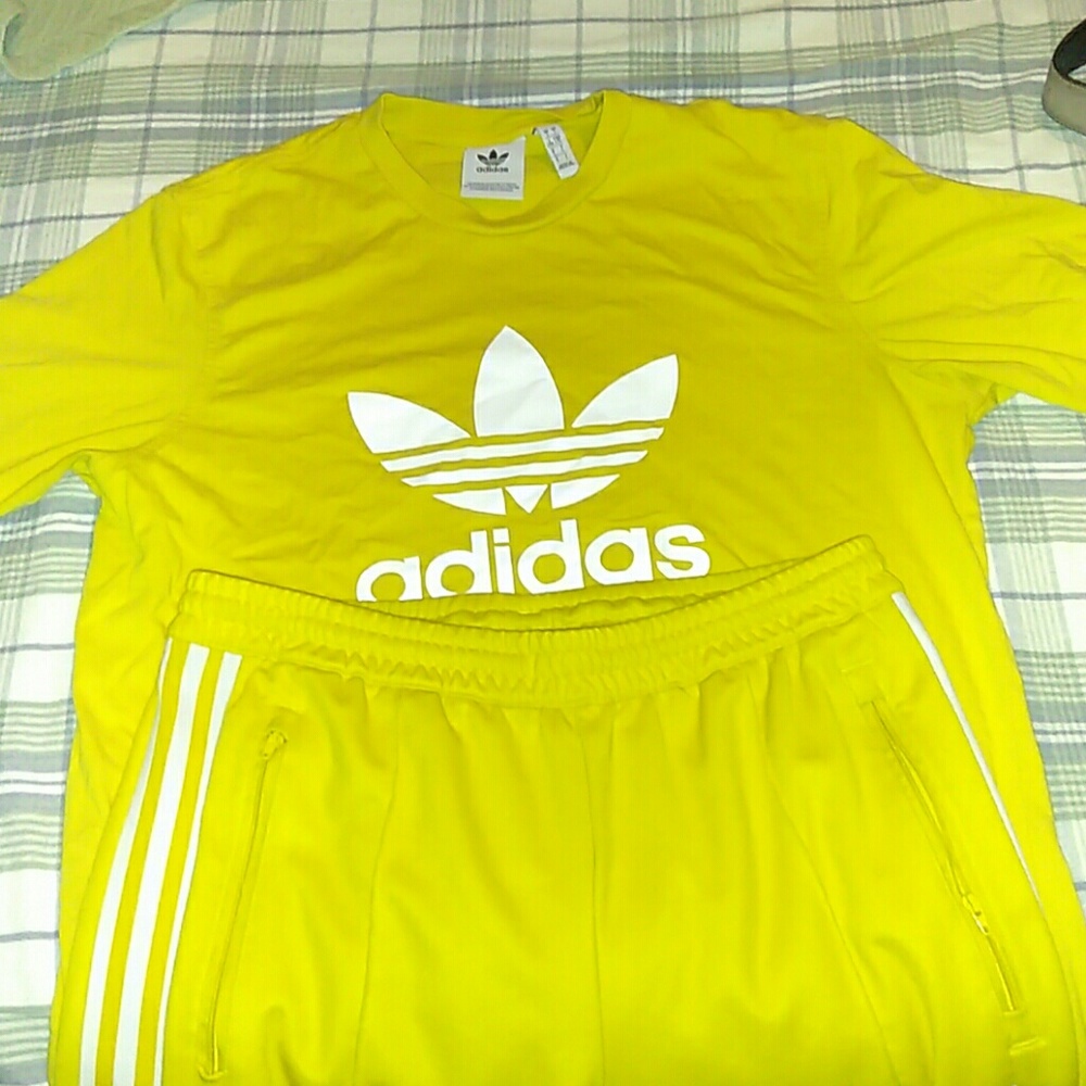 Adidas 2 piece set.